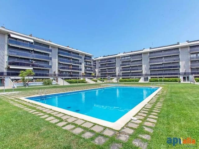 Apartamento de 3 habitaciones en Sant Antoni de Calonge, Calonge i Sant Antoni en venta con piscina garaje - 390.000 € (Ref: 9965244)