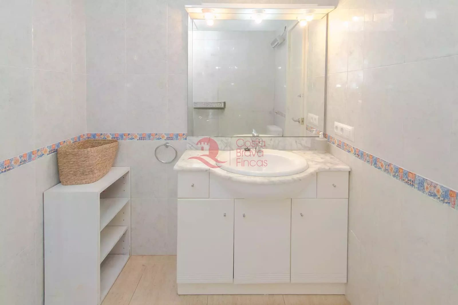 3 slaapkamer Appartement te koop in Platja d'Aro met garage - € 325.000 (Ref: 9970570)