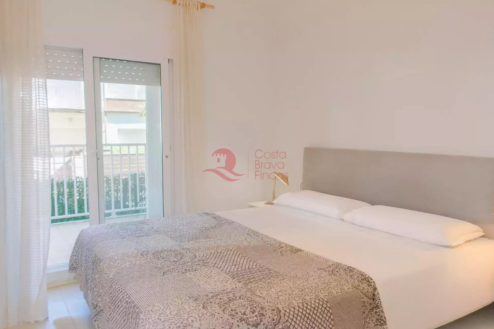 3 slaapkamer Appartement te koop in Platja d'Aro met garage - € 325.000 (Ref: 9970570)