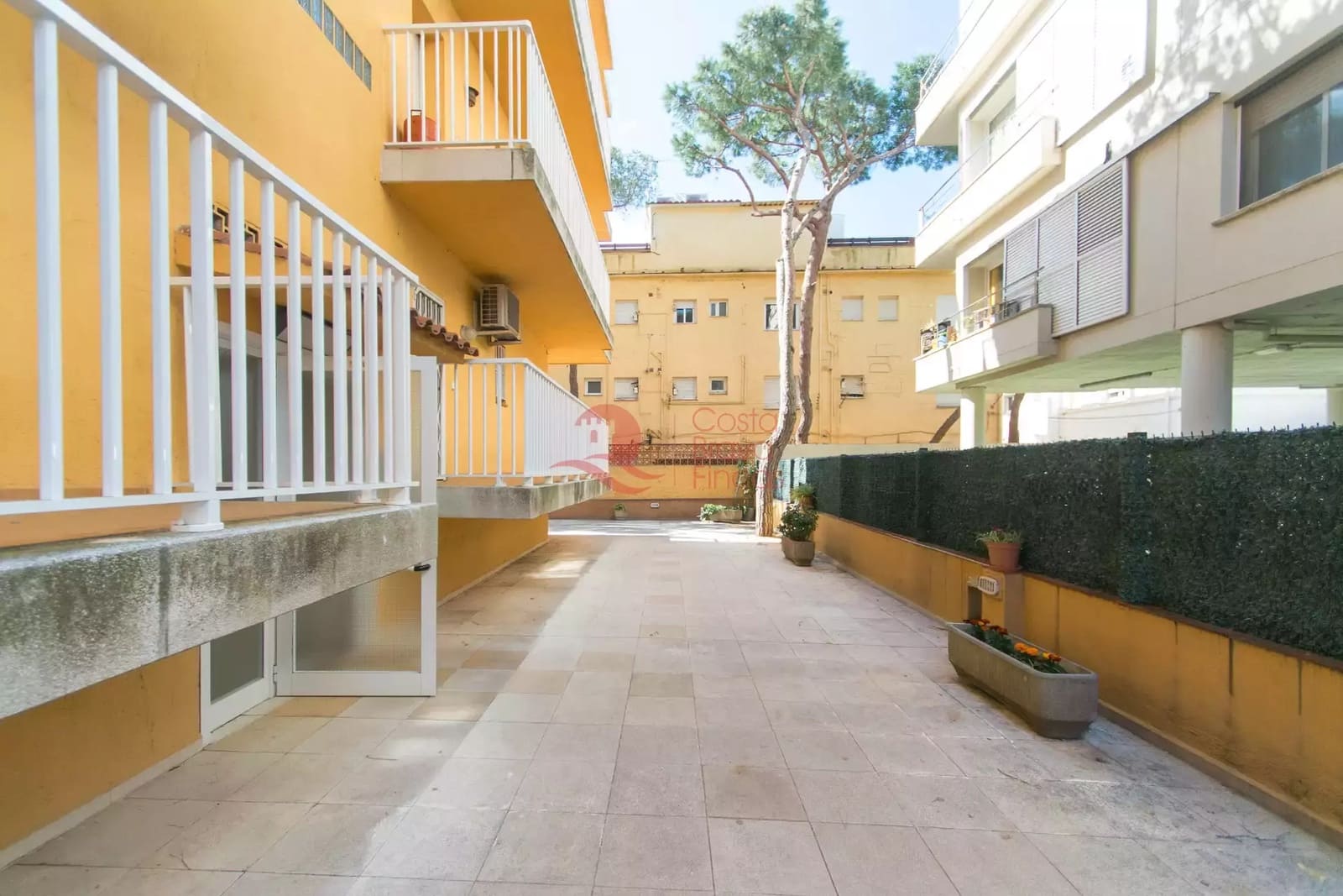 3 slaapkamer Appartement te koop in Platja d'Aro met garage - € 325.000 (Ref: 9970570)