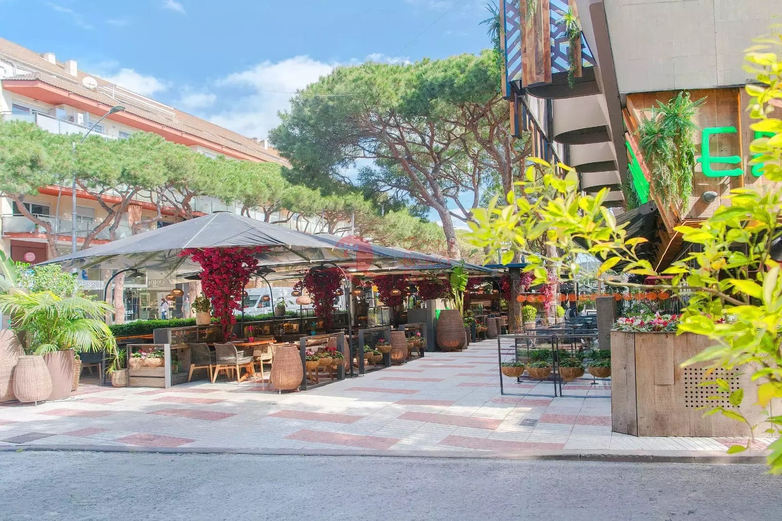 3 slaapkamer Appartement te koop in Platja d'Aro met garage - € 325.000 (Ref: 9970570)