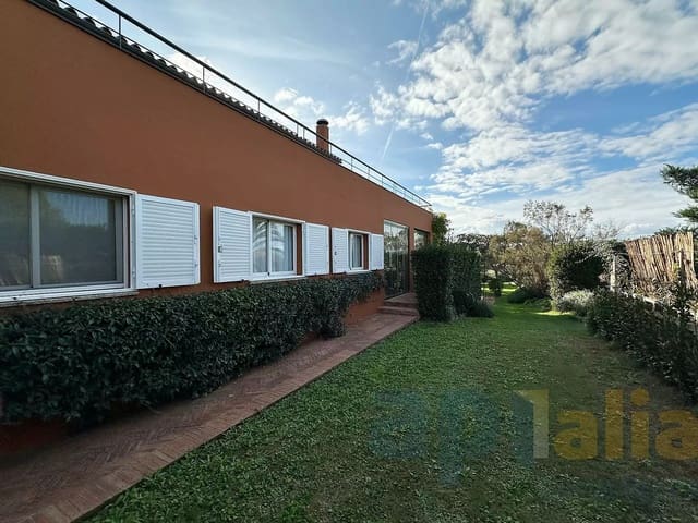 4 soveværelse Finca/Landehus til salg i Ultramort med swimmingpool garage - € 850.000 (Ref: 9973287)