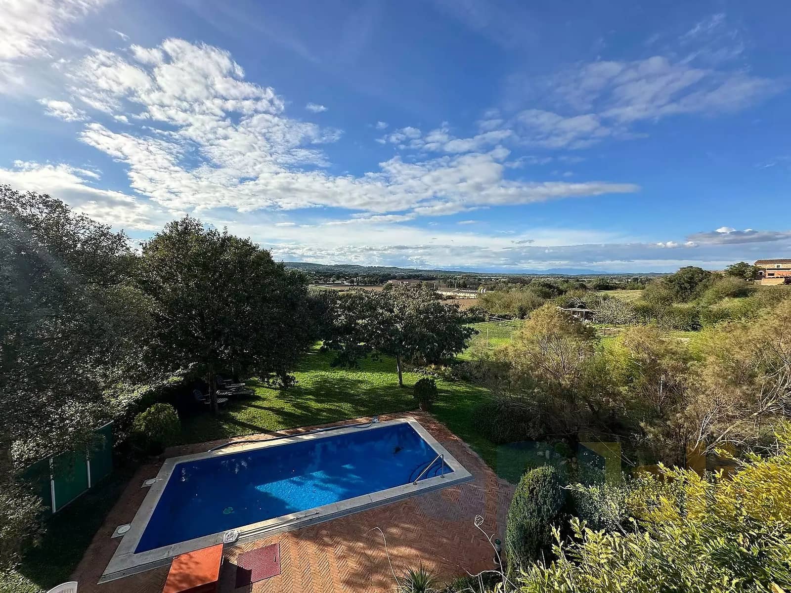4 soveværelse Finca/Landehus til salg i Ultramort med swimmingpool garage - € 850.000 (Ref: 9973287)