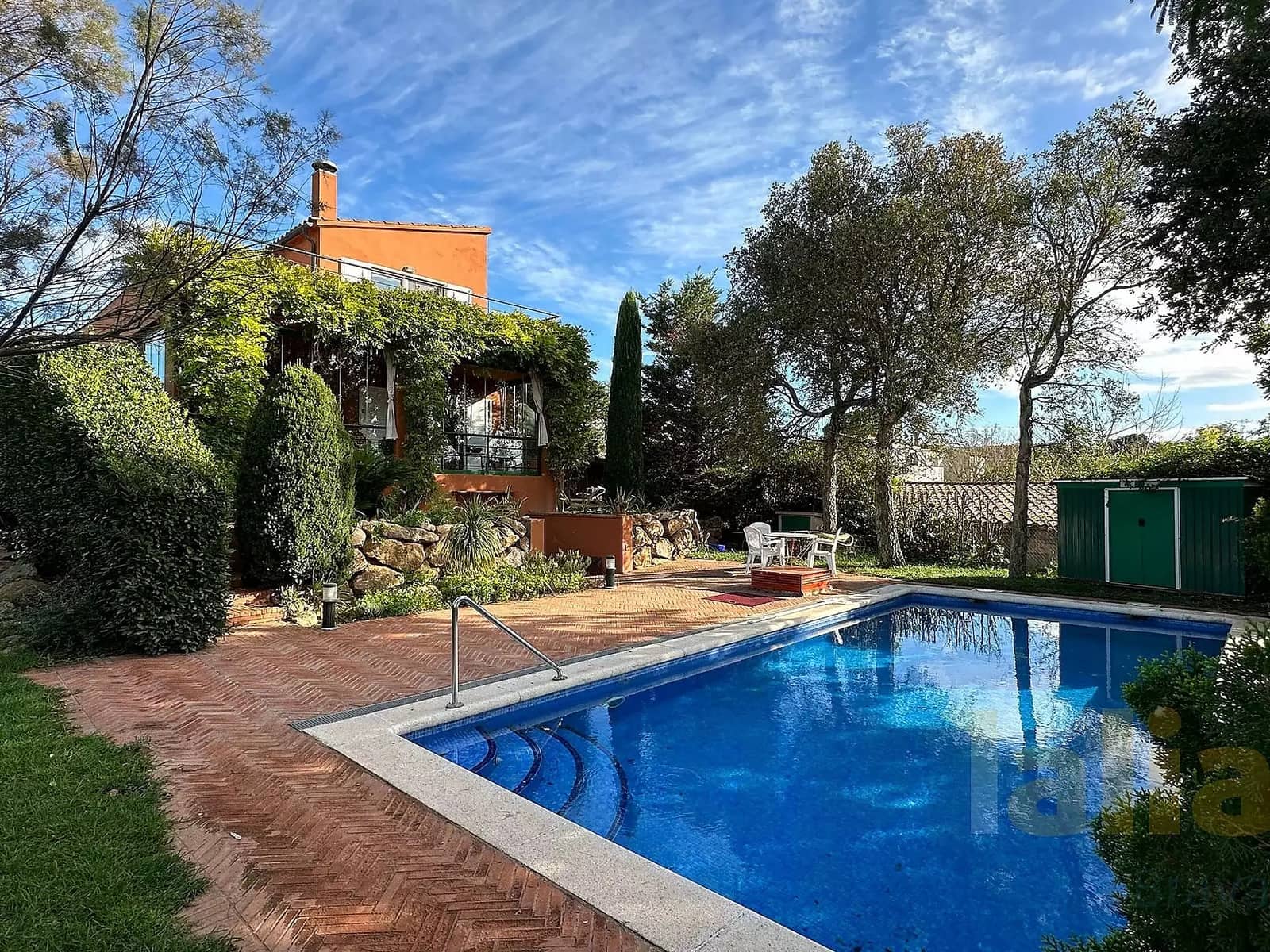 4 soveværelse Finca/Landehus til salg i Ultramort med swimmingpool garage - € 850.000 (Ref: 9973287)