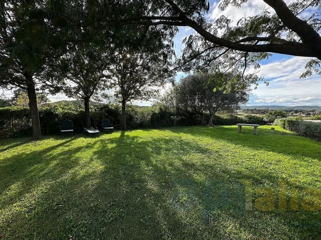 4 soveværelse Finca/Landehus til salg i Ultramort med swimmingpool garage - € 850.000 (Ref: 9973287)