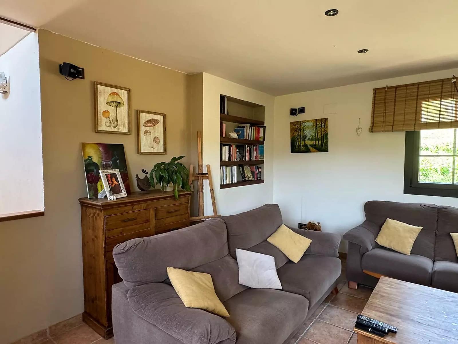 3 bedroom Villa for sale in Llanca with garage - € 550,000 (Ref: 9975378)