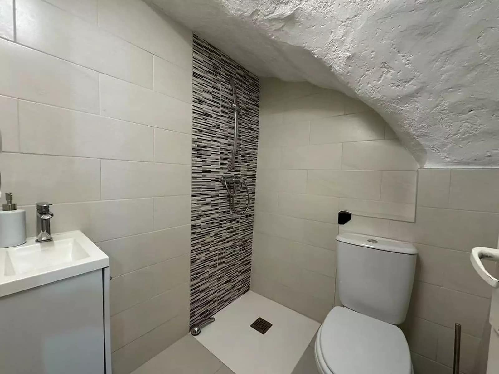 3 sypialnia Dom na sprzedaż w Rabos z garażem - 550 000 € (Ref: 9975379)