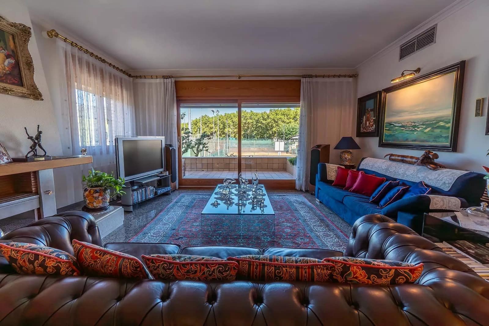 4 bedroom Villa for sale in Banyoles with pool garage - € 798,000 (Ref: 9975380)