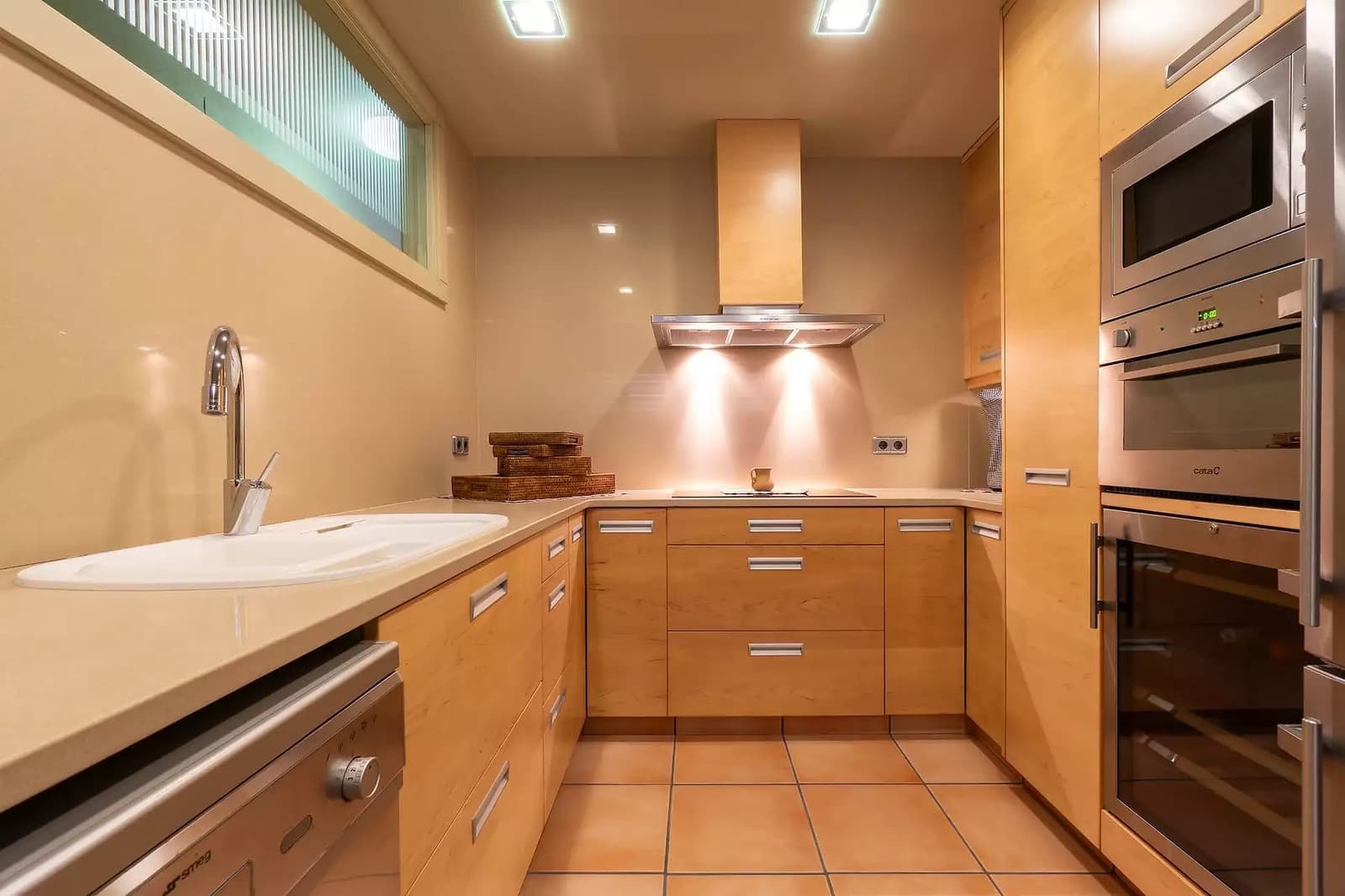 4 bedroom Villa for sale in Banyoles with pool garage - € 798,000 (Ref: 9975380)