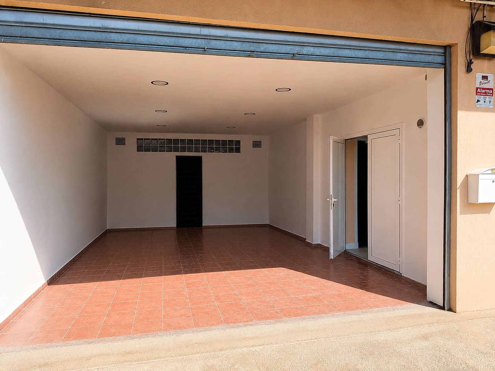Commercieel te koop in Calonge i Sant Antoni - € 98.000 (Ref: 9978782)