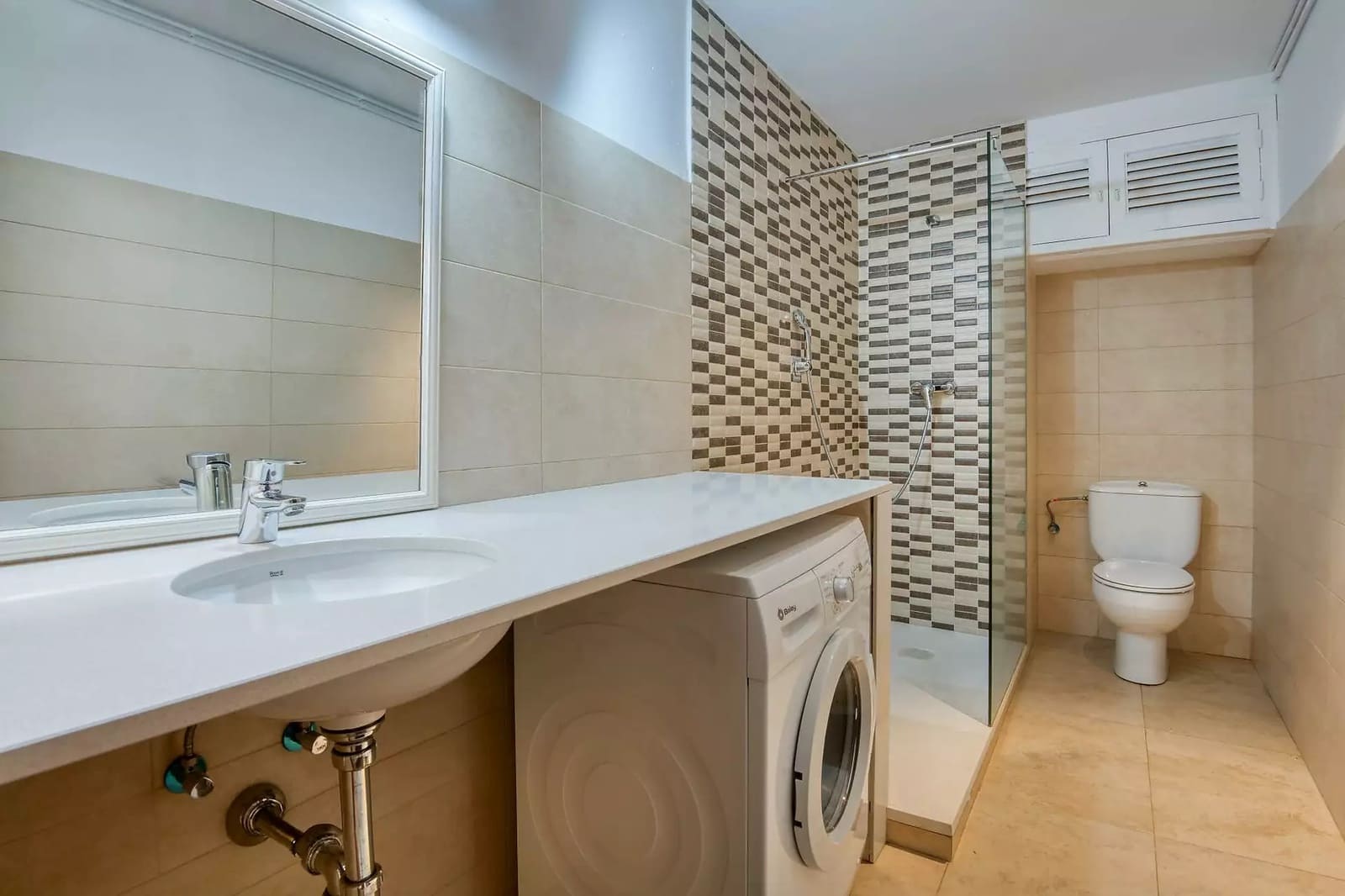 Apartamento de 3 habitaciones en Sant Feliu de Guíxols en venta - 385.000 € (Ref: 9978784)