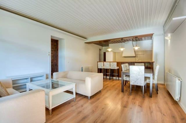 Apartamento de 3 habitaciones en Sant Feliu de Guíxols en venta - 385.000 € (Ref: 9978784)