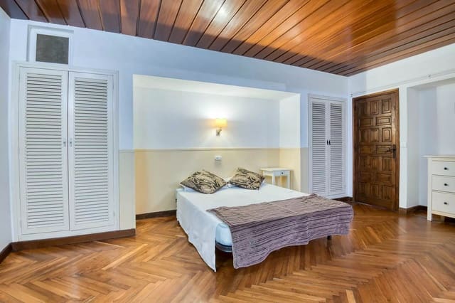 Apartamento de 3 habitaciones en Sant Feliu de Guíxols en venta - 385.000 € (Ref: 9978784)