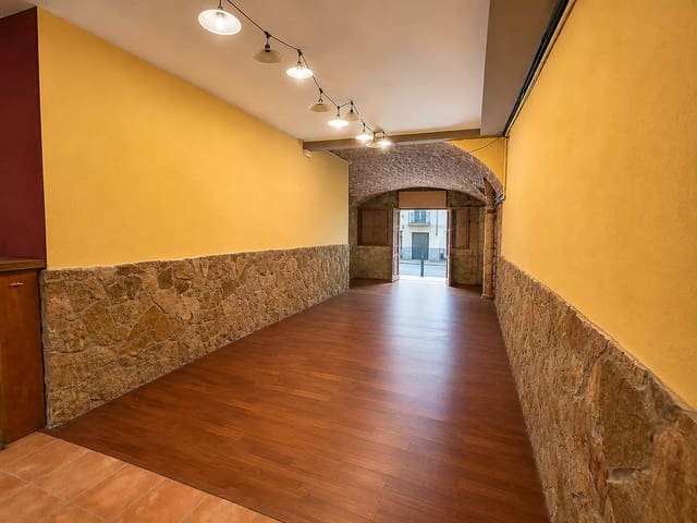 Comercial para venda em Palamós - 175 000 € (Ref: 9984965)