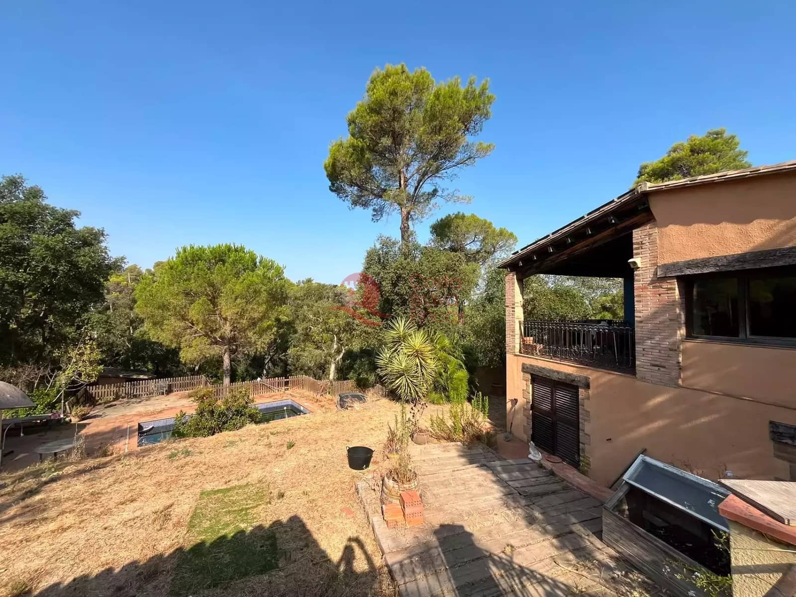 4 soveværelse Finca/Landehus til salg i Forallac med swimmingpool garage - € 595.000 (Ref: 9984966)