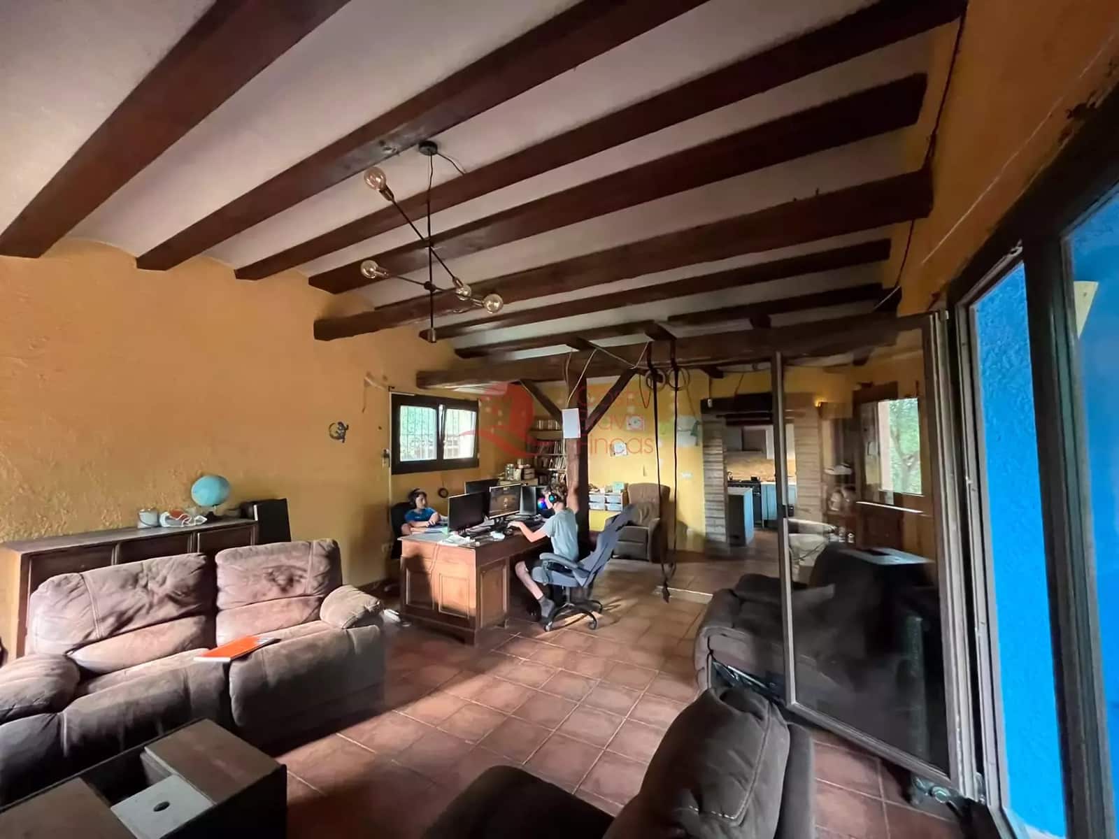 4 soveværelse Finca/Landehus til salg i Forallac med swimmingpool garage - € 595.000 (Ref: 9984966)