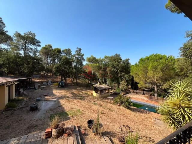 4 soveværelse Finca/Landehus til salg i Forallac med swimmingpool garage - € 595.000 (Ref: 9984966)