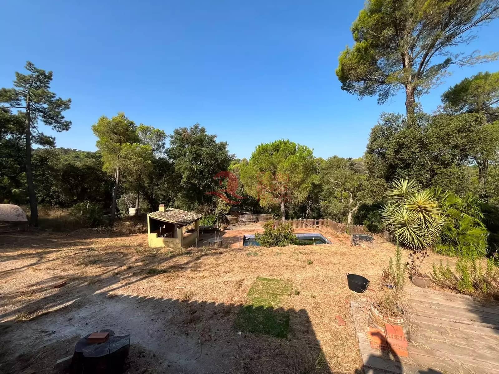 4 soveværelse Finca/Landehus til salg i Forallac med swimmingpool garage - € 595.000 (Ref: 9984966)