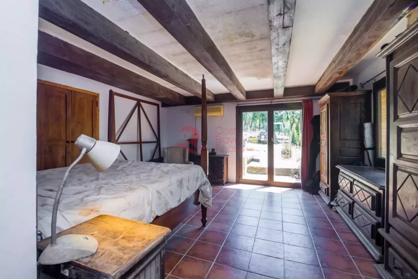 4 chambre Finca/Maison de Campagne à vendre à Forallac avec piscine garage - 495 000 € (Ref: 9984966)