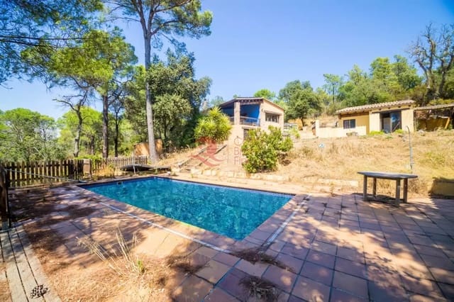 4 bedroom Finca/Country House for sale in Forallac with pool garage - € 595,000 (Ref: 9984966)