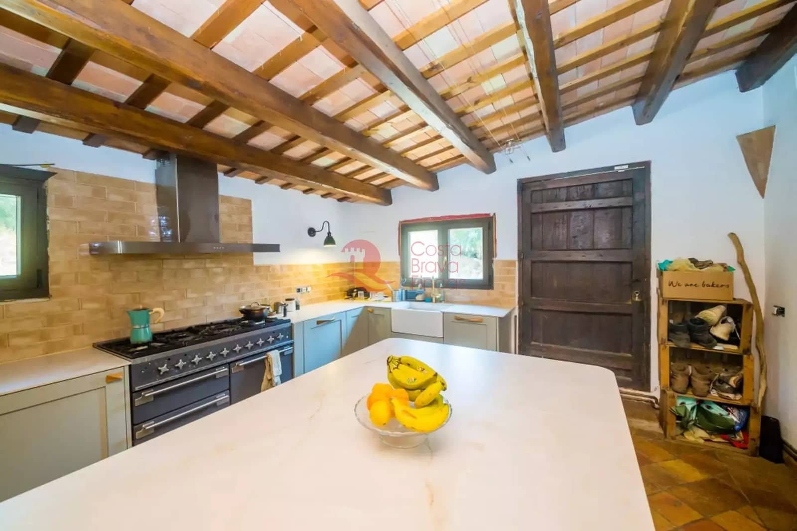 4 chambre Finca/Maison de Campagne à vendre à Forallac avec piscine garage - 495 000 € (Ref: 9984966)