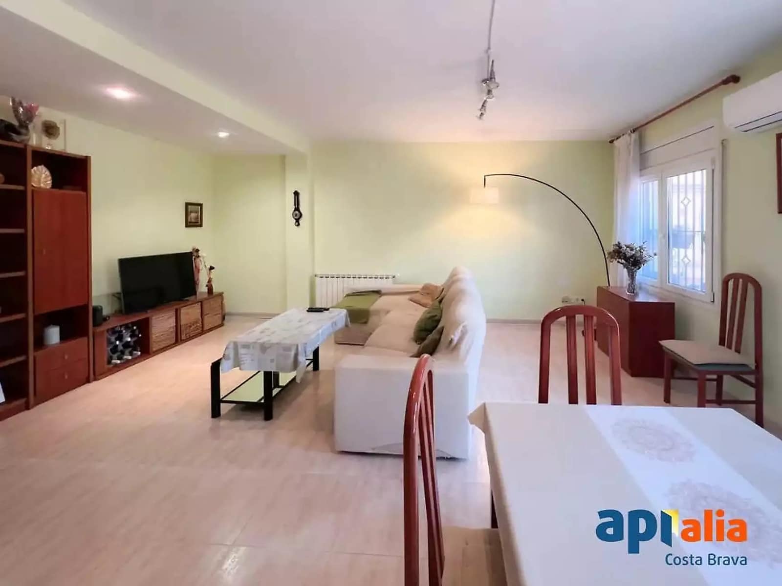 3 bedroom Apartment for sale in Sant Feliu de Guixols with garage - € 395,000 (Ref: 9998783)