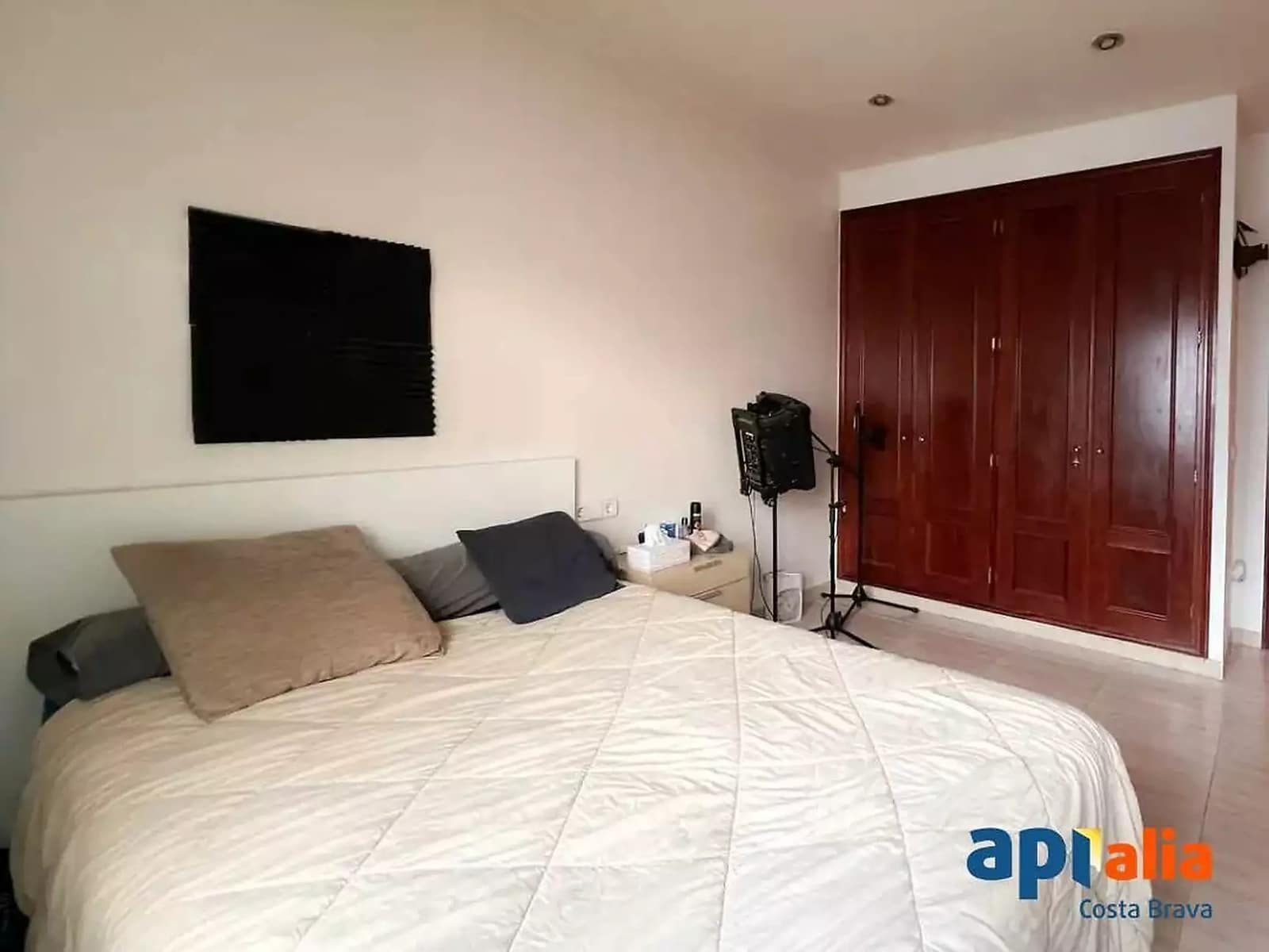 3 bedroom Apartment for sale in Sant Feliu de Guixols with garage - € 395,000 (Ref: 9998783)
