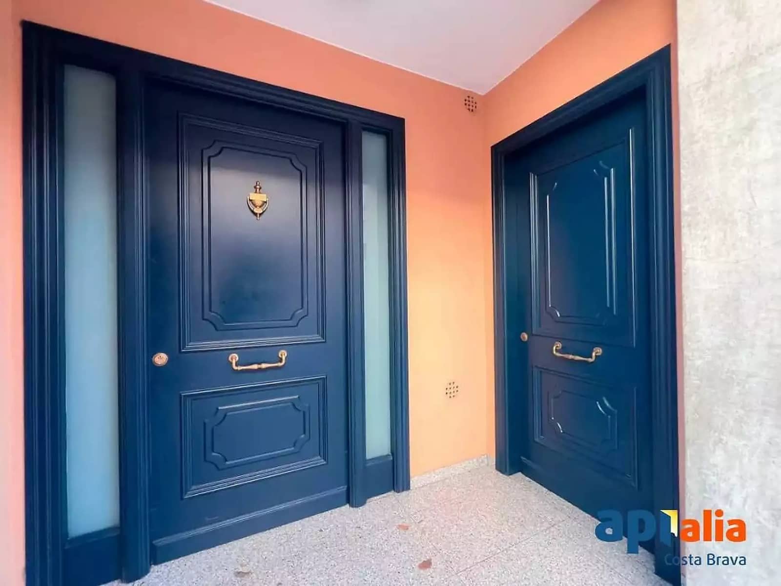 3 bedroom Apartment for sale in Sant Feliu de Guixols with garage - € 395,000 (Ref: 9998783)