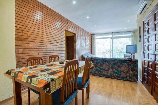 1 chambre Penthouse à vendre à Platja d'Aro, Castell-Platja d'Aro - 255 000 € (Ref: 9998784)