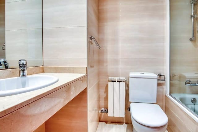 3 chambre Appartement à vendre à Sant Feliu de Guíxols avec piscine garage - 480 000 € (Ref: 9998785)