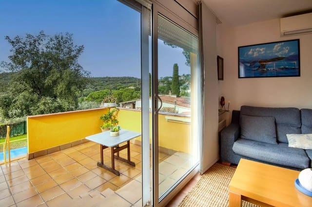 3 sovrum Radhus till salu i Platja d'Aro, Castell-Platja d'Aro med pool garage - 380 000 € (Ref: 9998787)