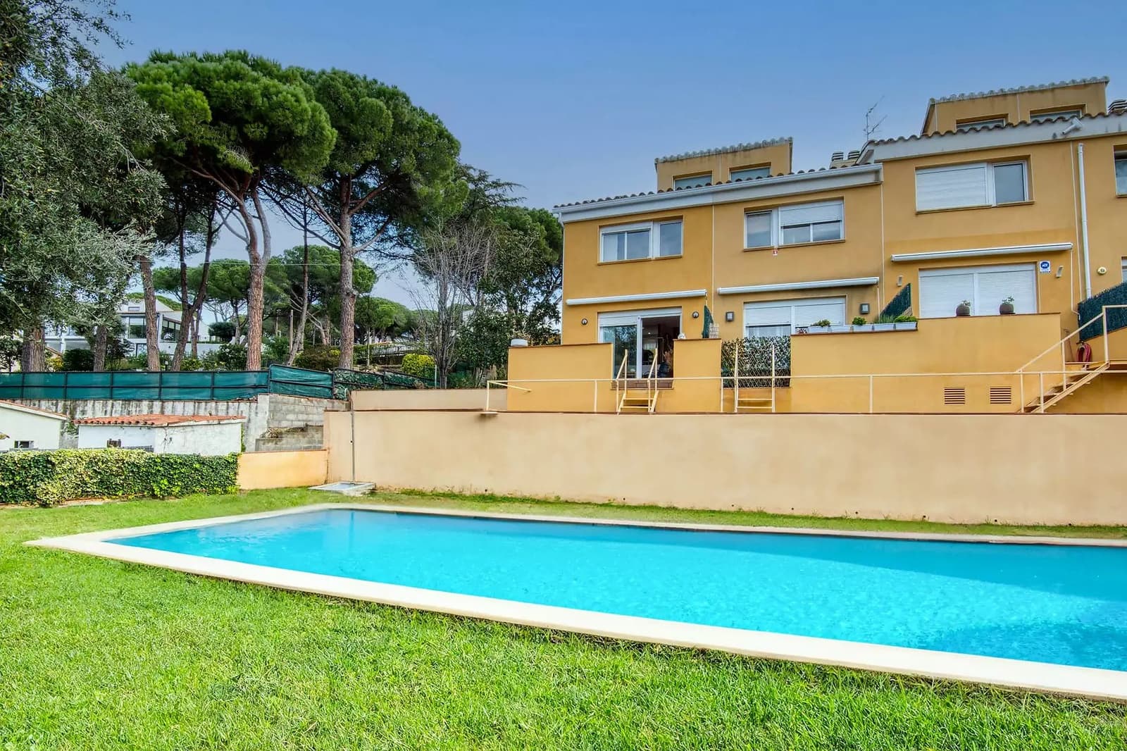 3 camera da letto Villetta a Schiera in vendita in Platja d'Aro con piscina garage - 380.000 € (Rif: 9998787)