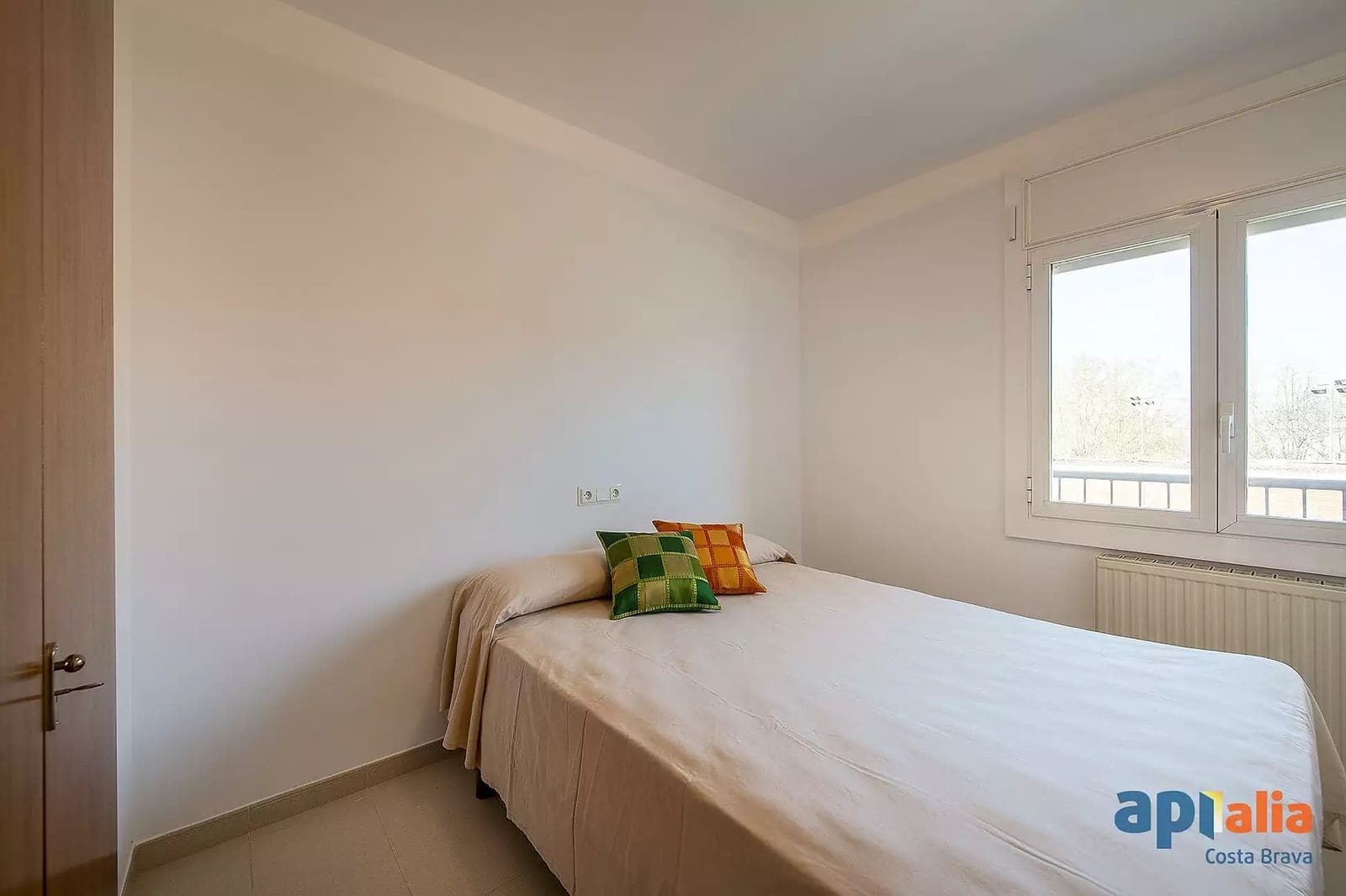 4 slaapkamer Appartement te koop in Gerona stad - € 460.000 (Ref: 9999594)