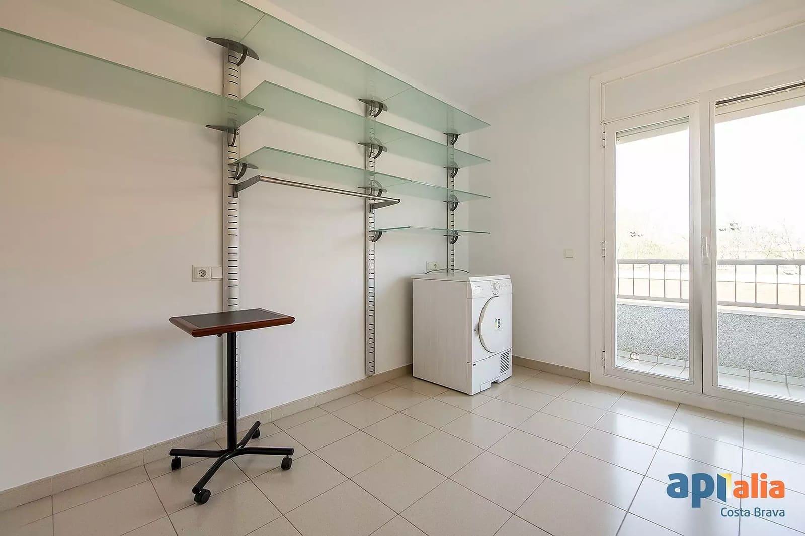 4 slaapkamer Appartement te koop in Gerona stad - € 460.000 (Ref: 9999594)