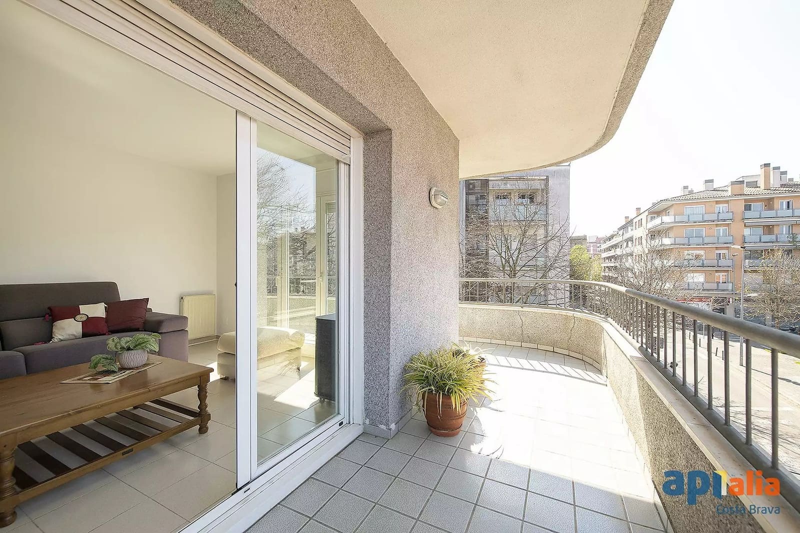 4 slaapkamer Appartement te koop in Gerona stad - € 460.000 (Ref: 9999594)