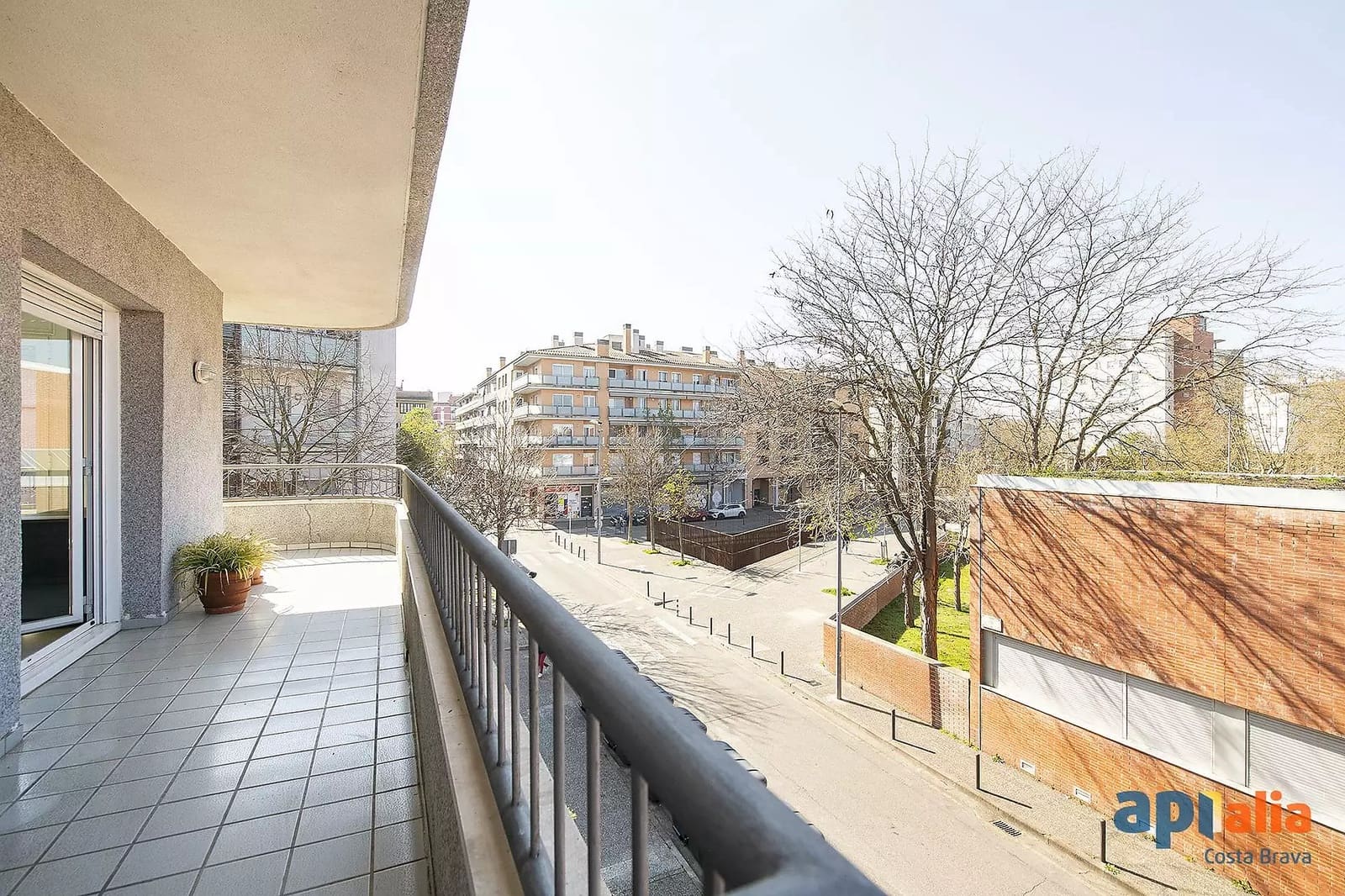 4 slaapkamer Appartement te koop in Gerona stad - € 460.000 (Ref: 9999594)