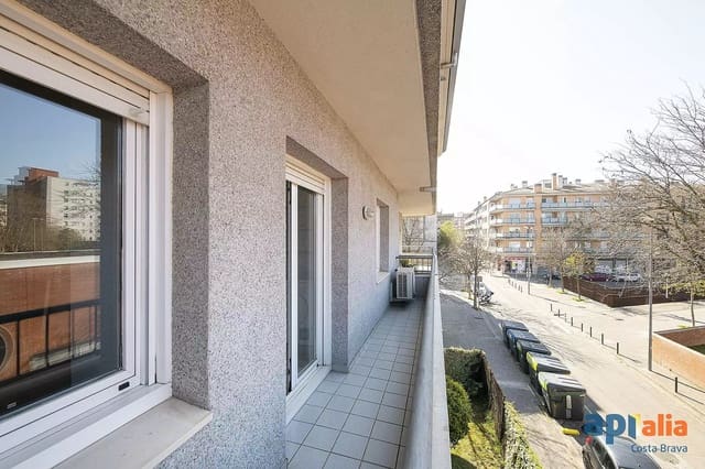 4 slaapkamer Appartement te koop in Gerona stad - € 460.000 (Ref: 9999594)