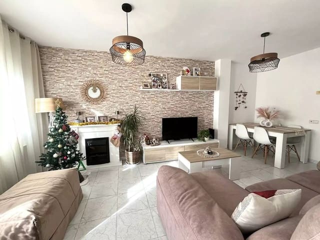3 bedroom Flat for sale in Sant Feliu de Guíxols - € 225,000 (Ref: 9999597)