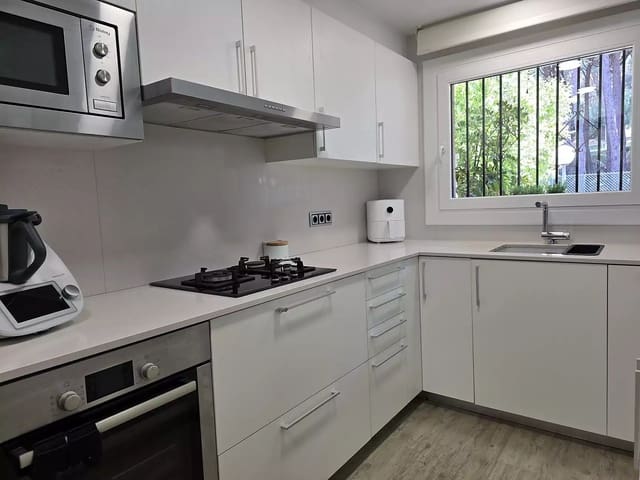3 slaapkamer Rijtjeshuis te koop in Platja d'Aro, Castell-Platja d'Aro met zwembad - € 490.000 (Ref: 9999598)