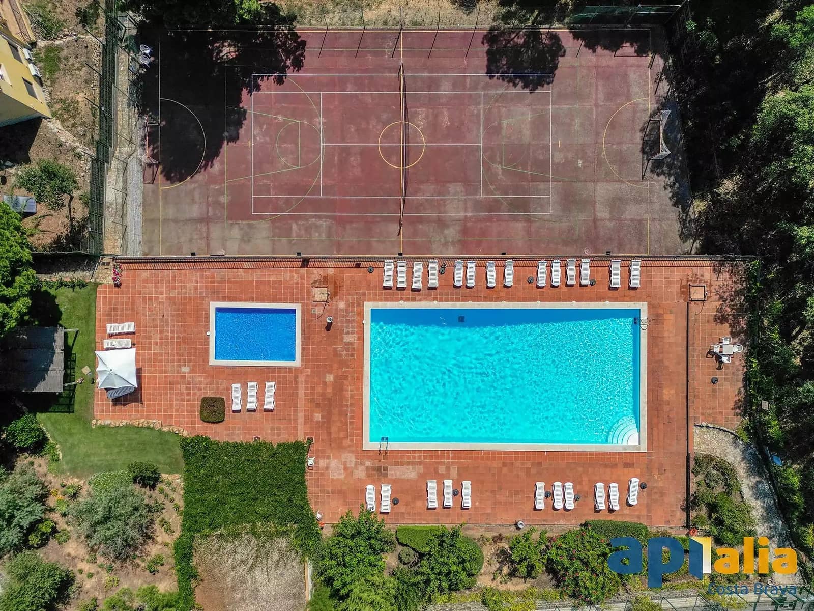 6 soverom Villa til salgs i Sant Feliu de Guixols med svømmebasseng garasje - € 550 000 (Ref: 9999602)