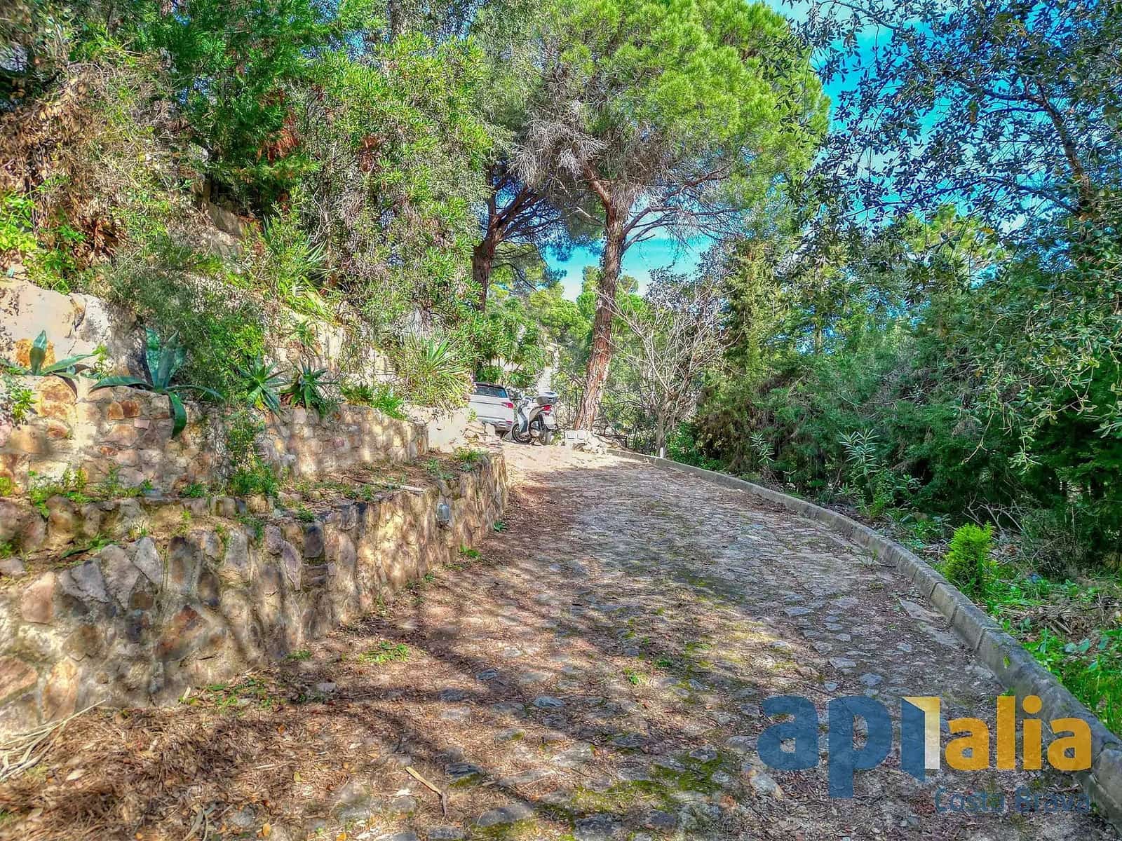 6 soverom Villa til salgs i Sant Feliu de Guixols med svømmebasseng garasje - € 550 000 (Ref: 9999602)