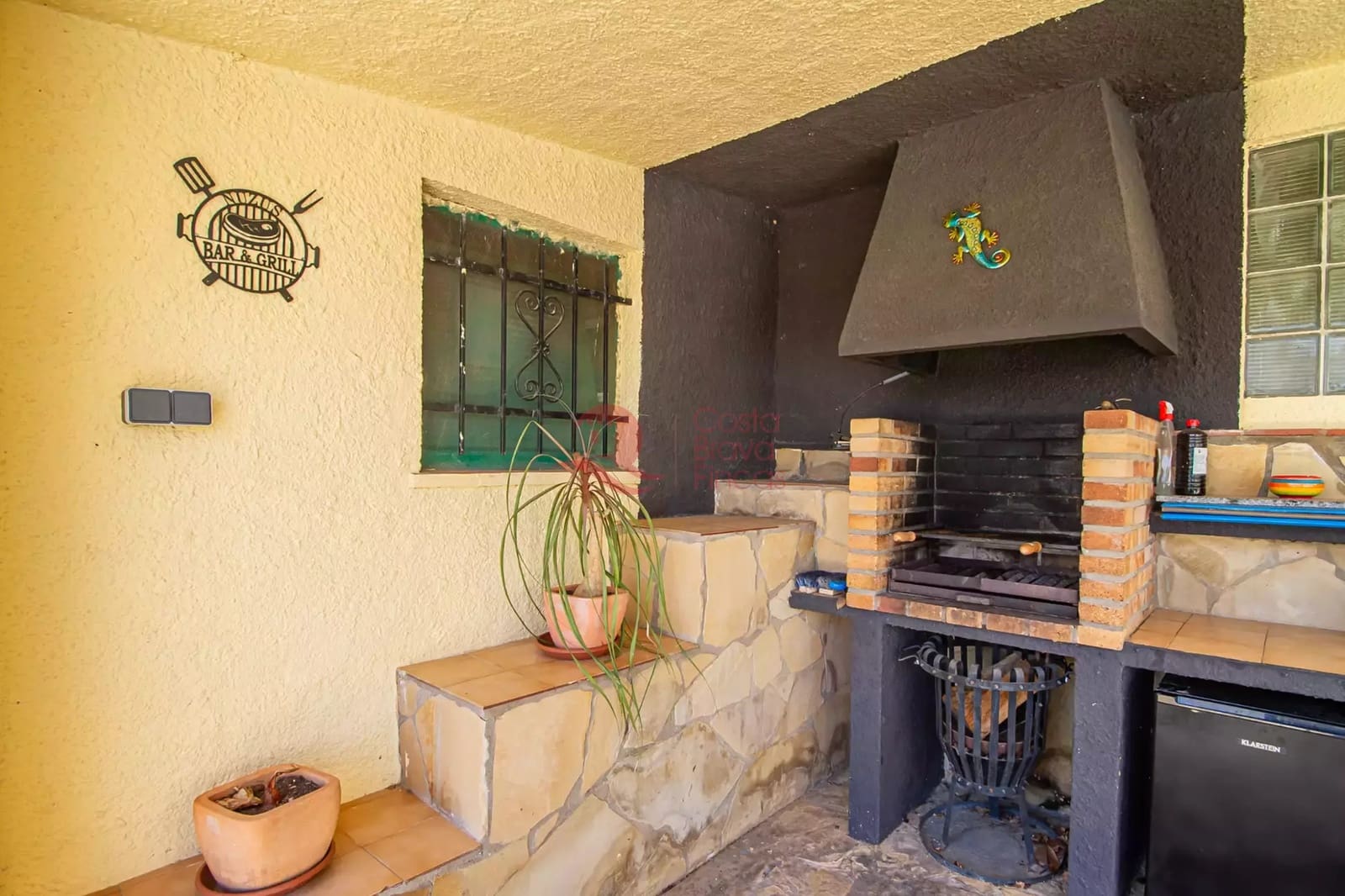 5 bedroom Villa for sale in Calonge i Sant Antoni with pool garage - € 780,000 (Ref: 9999603)