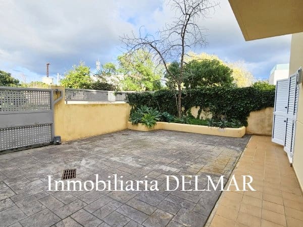 5 sypialnia Dom blizniak na sprzedaż w Santa Eulalia / Santa Eularia z garażem - 1 470 000 € (Ref: 8754782)