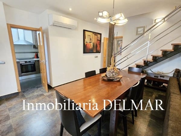 5 sypialnia Dom blizniak na sprzedaż w Santa Eulalia / Santa Eularia z garażem - 1 470 000 € (Ref: 8754782)