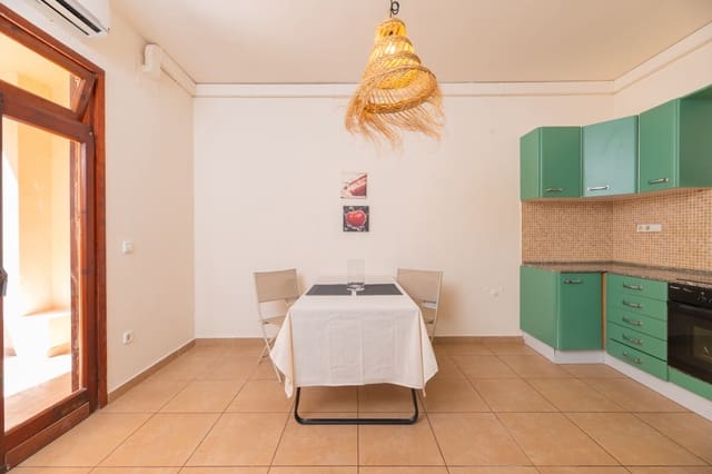 3 bedroom Apartment for sale in Ibiza / Eivissa town - € 596,000 (Ref: 10041451)