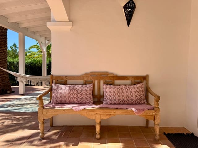 2 quarto Moradia para venda em Cala Llenya, Santa Eulalia / Santa Eularia com piscina - 790 000 € (Ref: 10099423)