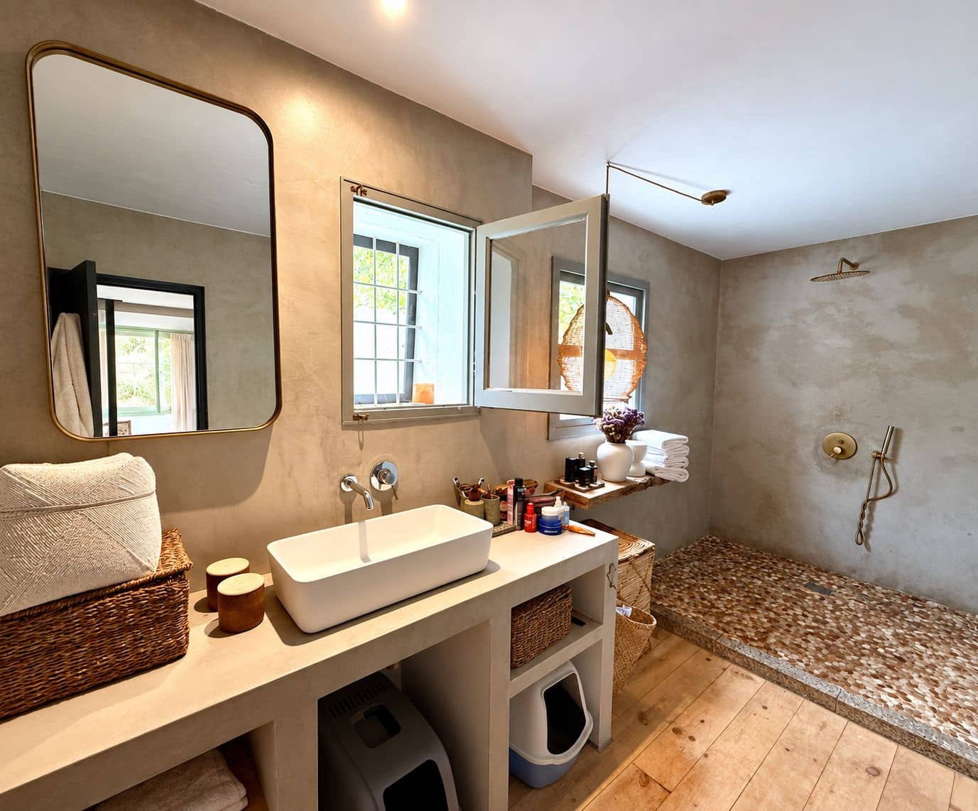 2 bedroom Finca/Country House for sale in Sant Rafael de Sa Creu with pool - € 1,258,000 (Ref: 10130147)