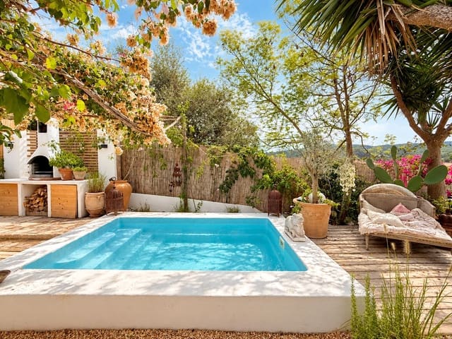 2 bedroom Finca/Country House for sale in Sant Rafael de Sa Creu, Sant Antoni de Portmany with pool - € 1,258,000 (Ref: 10130147)