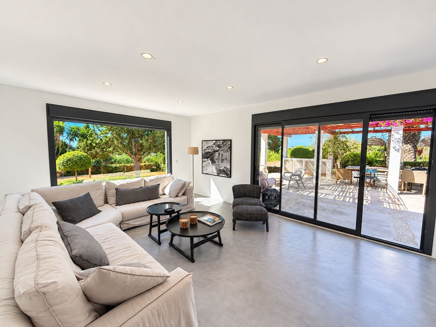 3 bedroom Villa for sale in San Jose / Sant Josep de Sa Talaia with pool - € 2,950,000 (Ref: 10139993)