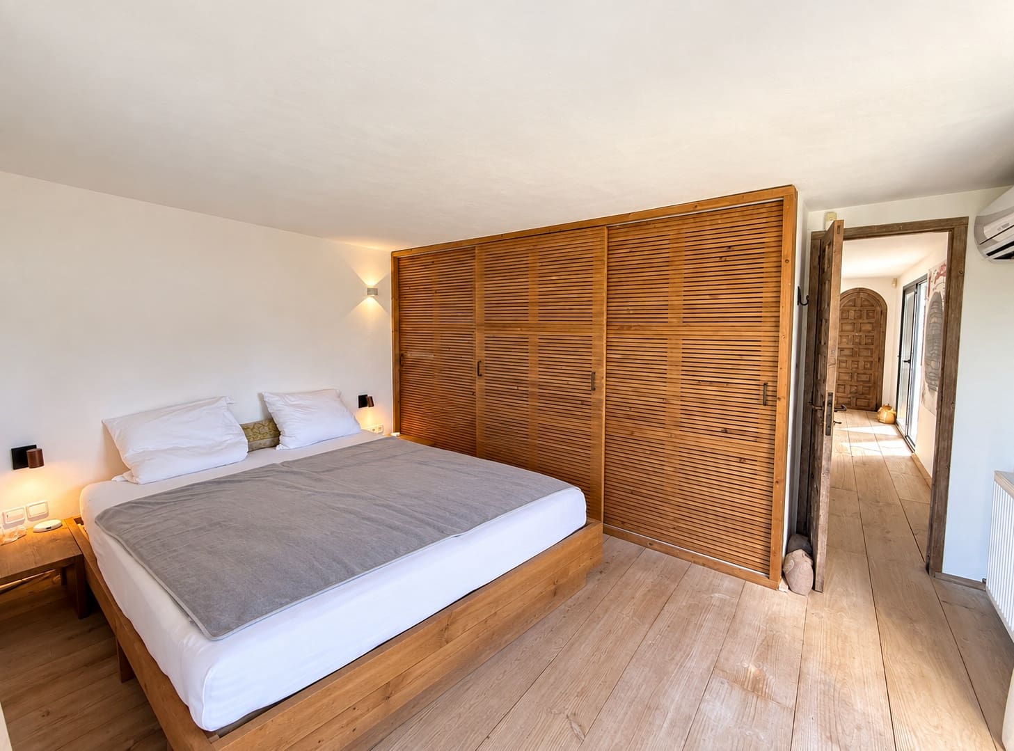 3 bedroom Villa for sale in San Jose / Sant Josep de Sa Talaia with pool - € 2,950,000 (Ref: 10139993)
